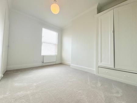 3 bedroom Terraced House to let in Regent street, Kettering, NN16