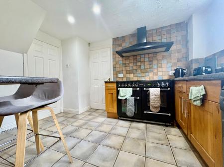 4 bedroom Detached house to let in Merrivale Close, Kettering, NN15