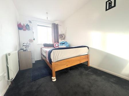 2 bedroom Terraced House to let in Ashley Court, Kettering, NN16