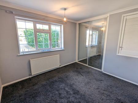2 bedroom Terraced House to let in Ashley Court, Kettering, NN16