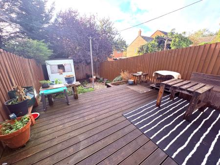 2 bedroom Terraced House to let in Ashley Court, Kettering, NN16