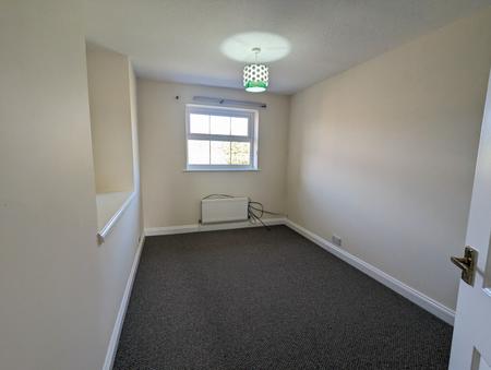4 bedroom Detached house to let in Gunnell Close, Kettering, NN15