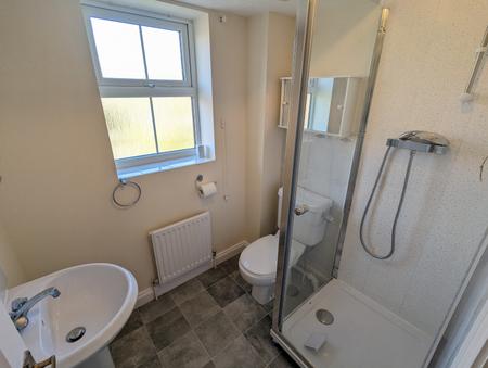 4 bedroom Detached house to let in Gunnell Close, Kettering, NN15
