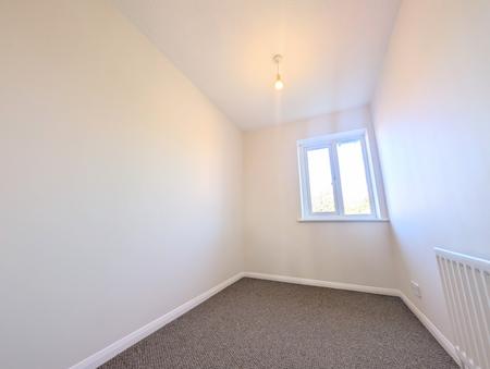 3 bedroom Semi-detached house to let in Torville Crescent, Kettering, NN15
