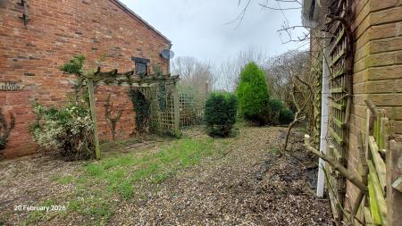 1 bedroom Detached house to let in Foul Anchor, Tydd, PE13