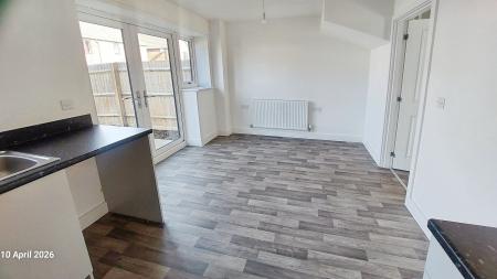 3 bedroom Semi-detached house to let in Dragonfly Way, King's Lynn, PE30