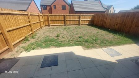 3 bedroom Semi-detached house to let in Gillings Walk, King's Lynn, PE30