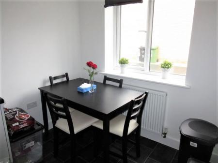 2 bedroom Terraced House to let in Kittiwake Court, King's Lynn, PE30
