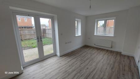 3 bedroom Semi-detached house to let in Nightingale Lane, King's Lynn, PE30