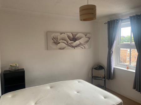 1 bedroom Flat to let in County Court Road, King's Lynn, PE30