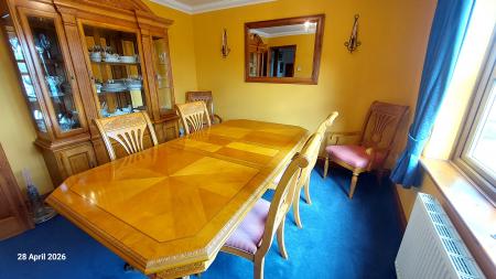 4 bedroom Detached house to let in Burrells Meadow, Beeston, King's Lynn, PE32