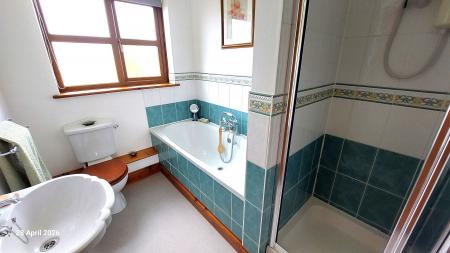 4 bedroom Detached house to let in Burrells Meadow, Beeston, King's Lynn, PE32
