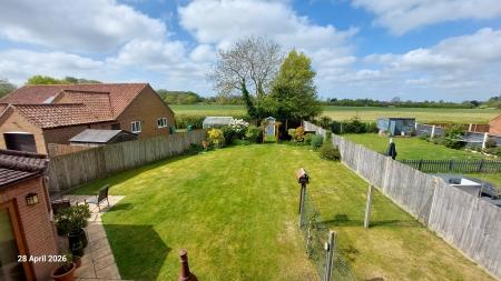 4 bedroom Detached house to let in Burrells Meadow, Beeston, King's Lynn, PE32
