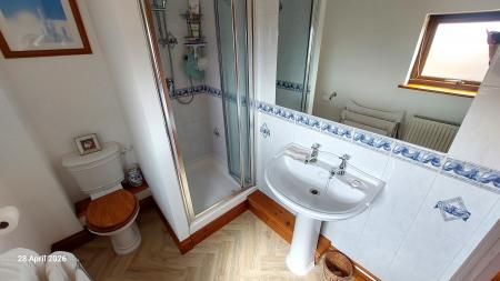 4 bedroom Detached house to let in Burrells Meadow, Beeston, King's Lynn, PE32