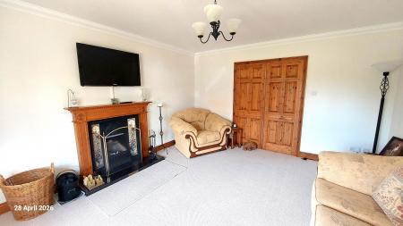 4 bedroom Detached house to let in Burrells Meadow, Beeston, King's Lynn, PE32