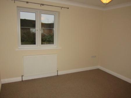 2 bedroom Semi-detached house to let in Crofters Close, King's Lynn, PE30
