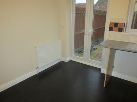 2 bedroom Semi-detached house to let in Crofters Close, King's Lynn, PE30