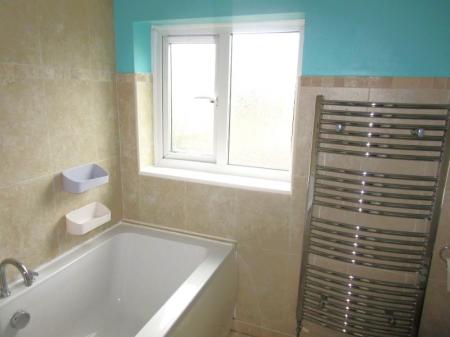 2 bedroom Semi-detached house to let in Barnwell Road, King's Lynn, PE30