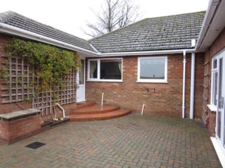 3 bedroom Bungalow to let in Lynn Road, Stoke Ferry, PE33
