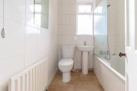 3 bedroom Terraced House for sale in Tennyson Avenue, Kingston, KT3