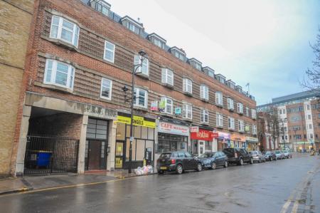 1 bedroom Flat to let in St. James Road, Kingston, KT6