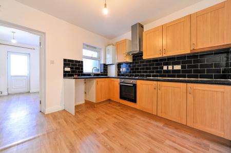 3 bedroom Flat to let in Grange Road, London, SE1
