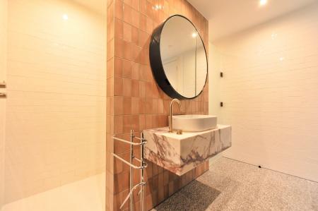 2 bedroom Flat to let in 1 Viaduct Gardens, London, SW11