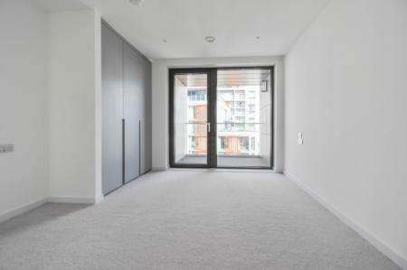 2 bedroom Flat to let in 83 Upper Richmond Road, London, SW15