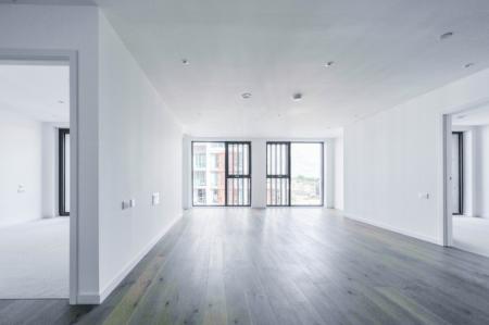 2 bedroom Flat to let in 83 Upper Richmond Road, London, SW15