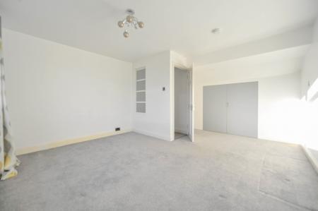 3 bedroom Terraced House to let in Kingscote Road, New Malden, Kingston, KT3