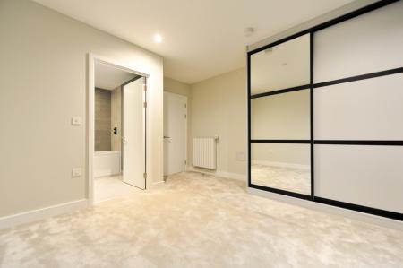 3 bedroom Flat to let in 17 Townsend Road, London, SE3