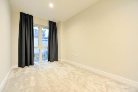 3 bedroom Flat to let in 17 Townsend Road, London, SE3