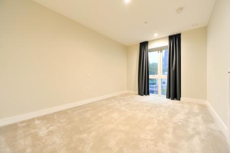 3 bedroom Flat to let in 17 Townsend Road, London, SE3