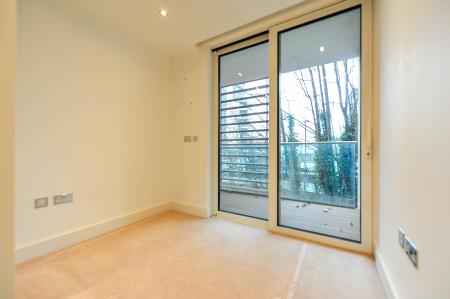 2 bedroom Apartment for sale in Ireton House, Stamford Square, London