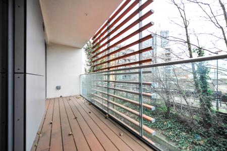 2 bedroom Apartment for sale in Ireton House, Stamford Square, London