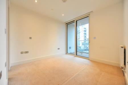 2 bedroom Apartment for sale in Ireton House, Stamford Square, London