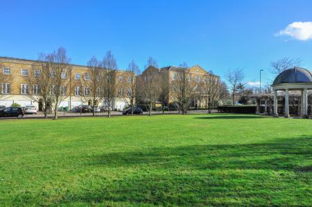 4 bedroom Town house for sale in Chadwick Place, Surbiton