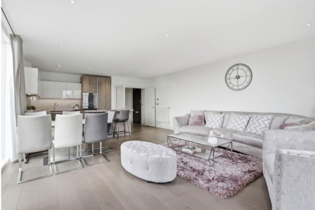 3 bedroom Apartment for sale in Queenshurst Square, Kingston Upon Thames,