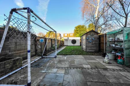 3 bedroom Terraced House for sale in Chestnut Grove, New Malden