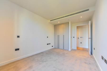 1 bedroom Flat to let in Golden Lane, London, EC1Y