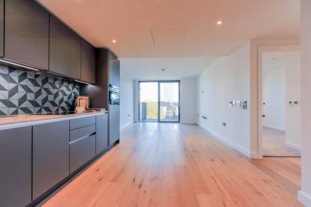 1 bedroom Flat to let in Golden Lane, London, EC1Y