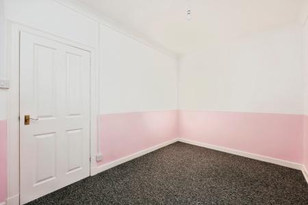 2 bedroom Flat for sale in Den Walk, Methil, KY8