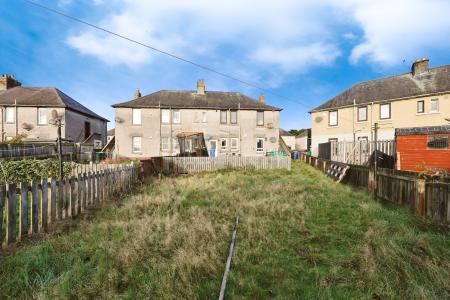 2 bedroom Flat for sale in Den Walk, Methil, KY8