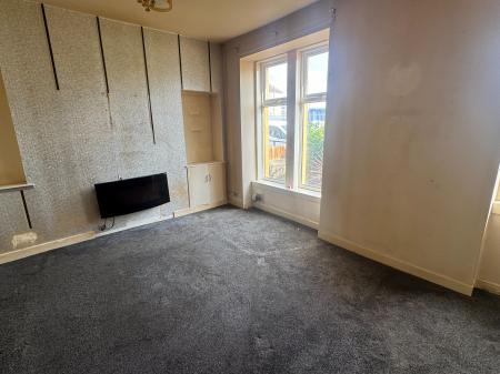 3 bedroom Ground floor maisonette for sale in East March Street, Kirkcaldy, KY1