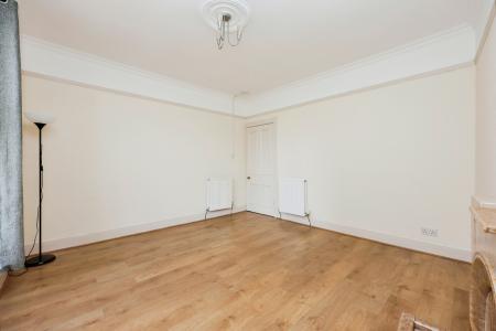 1 bedroom Flat for sale in Dunnikier Road, Kirkcaldy, KY1