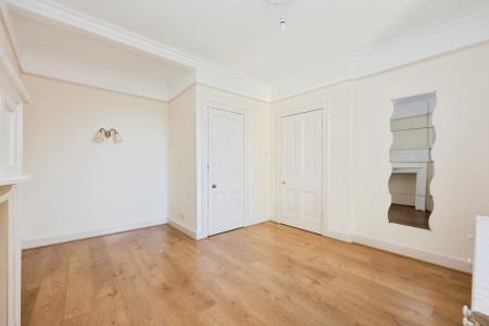 1 bedroom Flat for sale in Dunnikier Road, Kirkcaldy, KY1