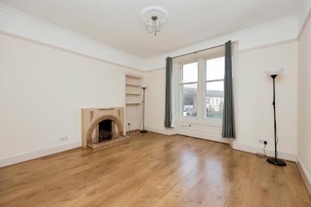 1 bedroom Flat for sale in Dunnikier Road, Kirkcaldy, KY1