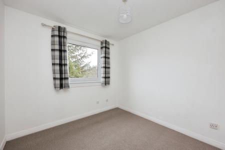 2 bedroom Flat for sale in Balmoral Drive, Kirkcaldy, KY2