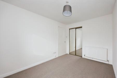 2 bedroom Flat for sale in Balmoral Drive, Kirkcaldy, KY2