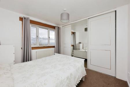 3 bedroom Terraced House for sale in Glamis Road, Kirkcaldy, KY2